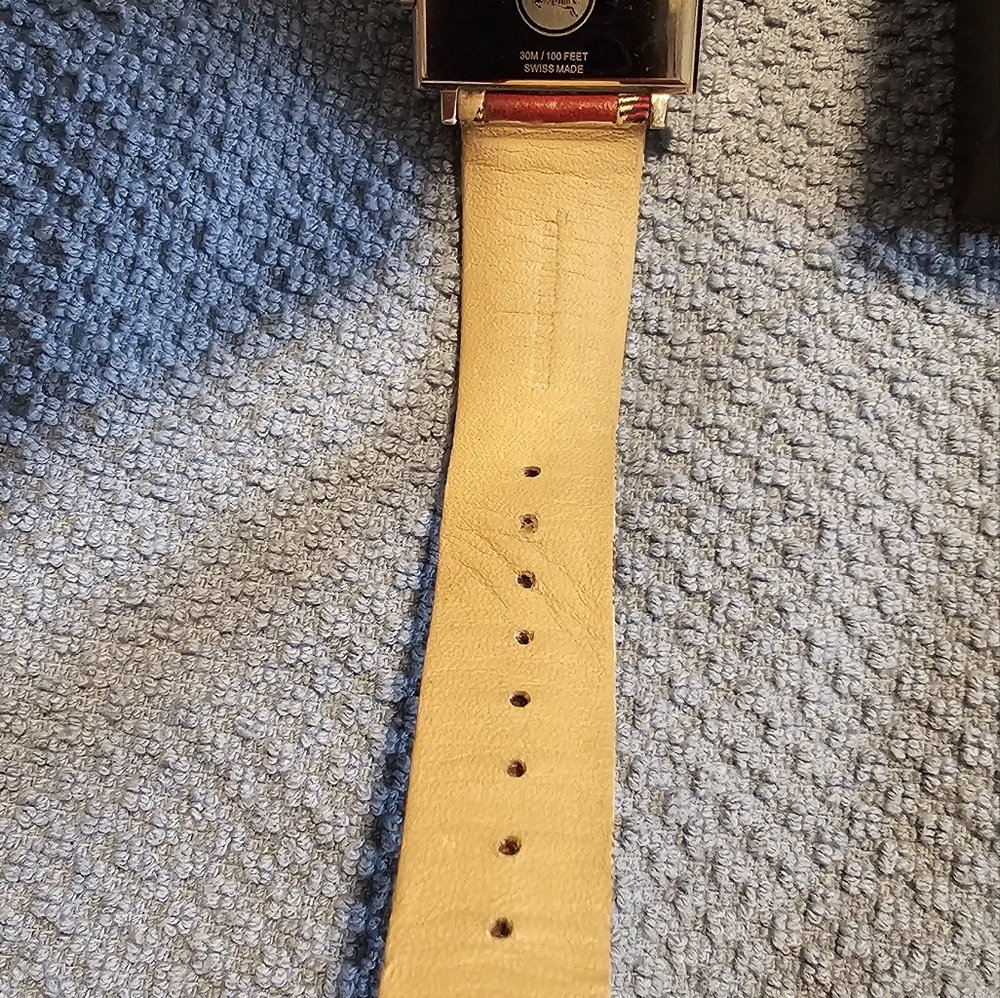 Burberry BU2152 Women’s Heritage Watch, Rectangular Face, Nova Check Strap & Box - Picture 13 of 15